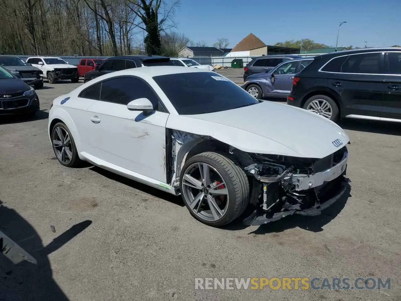 4 Photograph of a damaged car TRUAEAFV4N1005885 AUDI TT 2022
