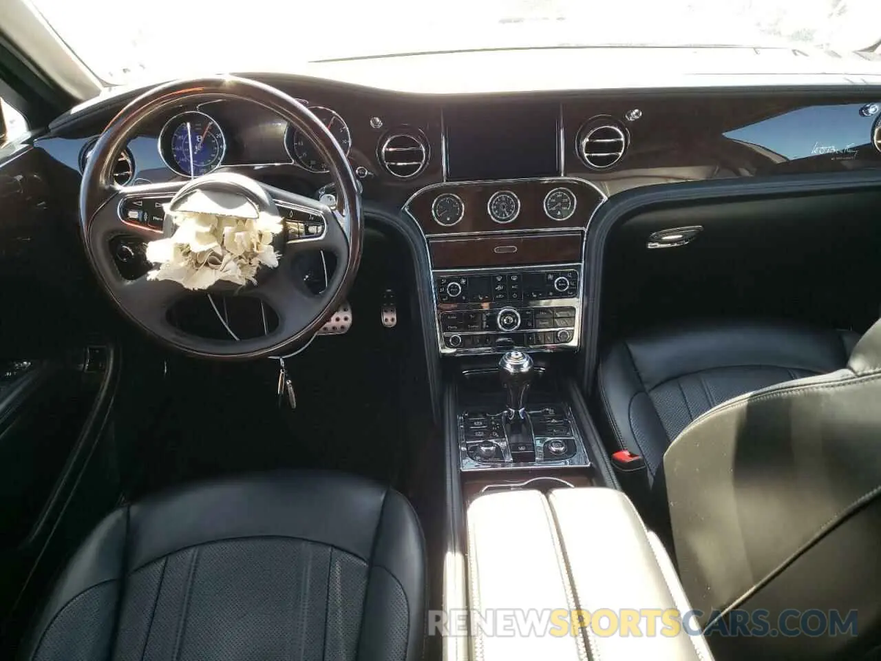 8 Photograph of a damaged car SCBBT7ZH9KC004361 BENTLEY ALL MODELS 2019