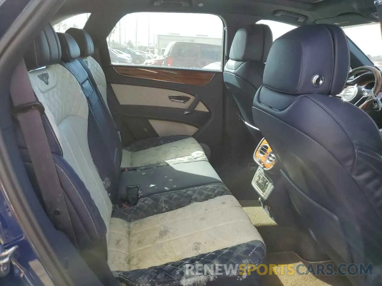 10 Photograph of a damaged car SJAAM2ZV5LC027993 BENTLEY ALL MODELS 2020