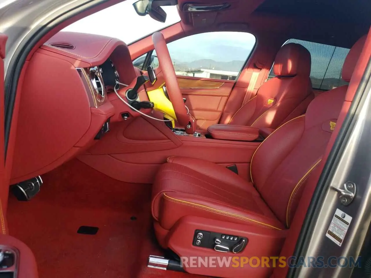 7 Photograph of a damaged car SJAHT2ZVXPC019850 BENTLEY ALL MODELS 2023