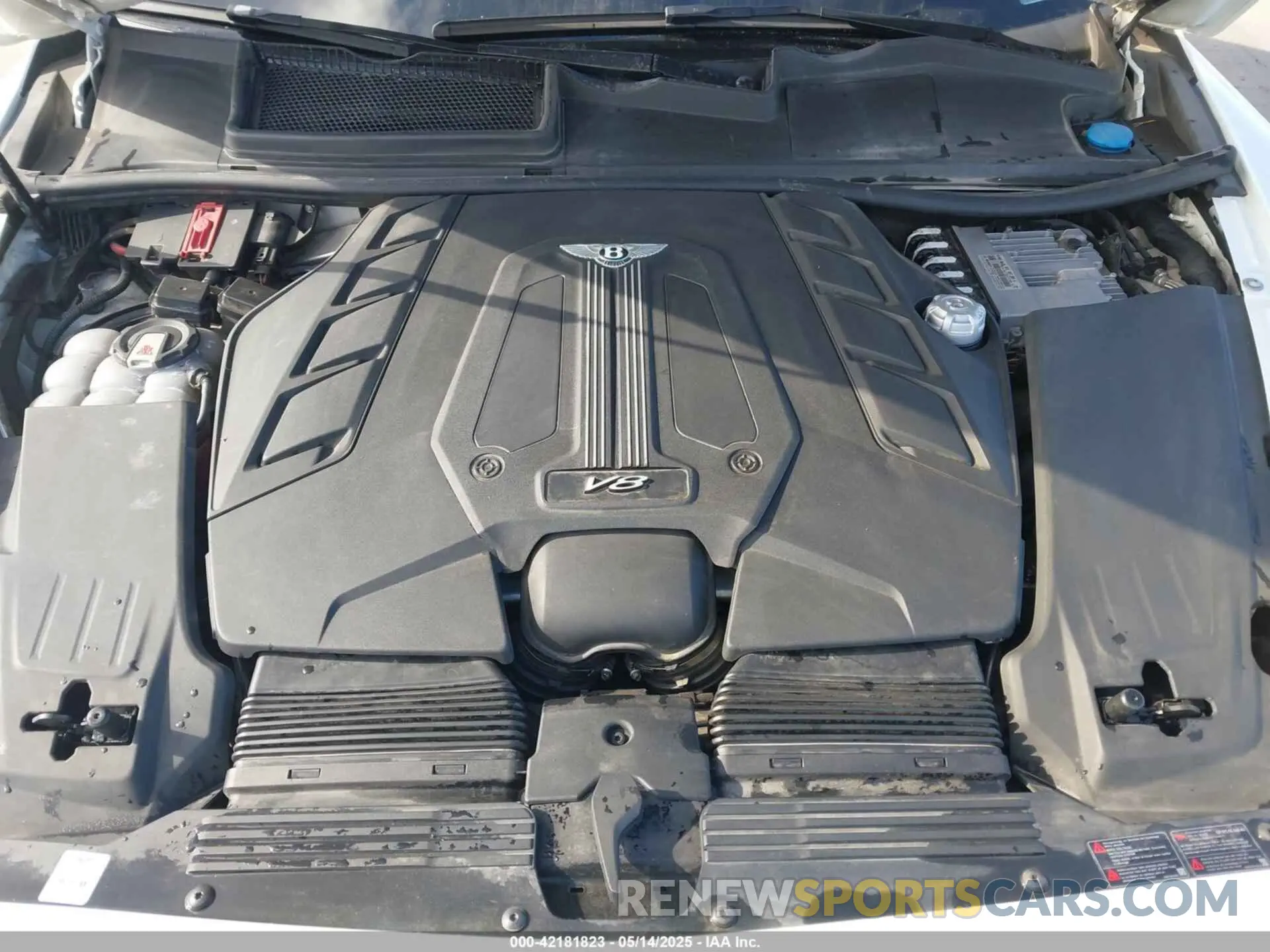 10 Photograph of a damaged car SJAAM2ZV5KC026308 BENTLEY BENTAYGA 2019