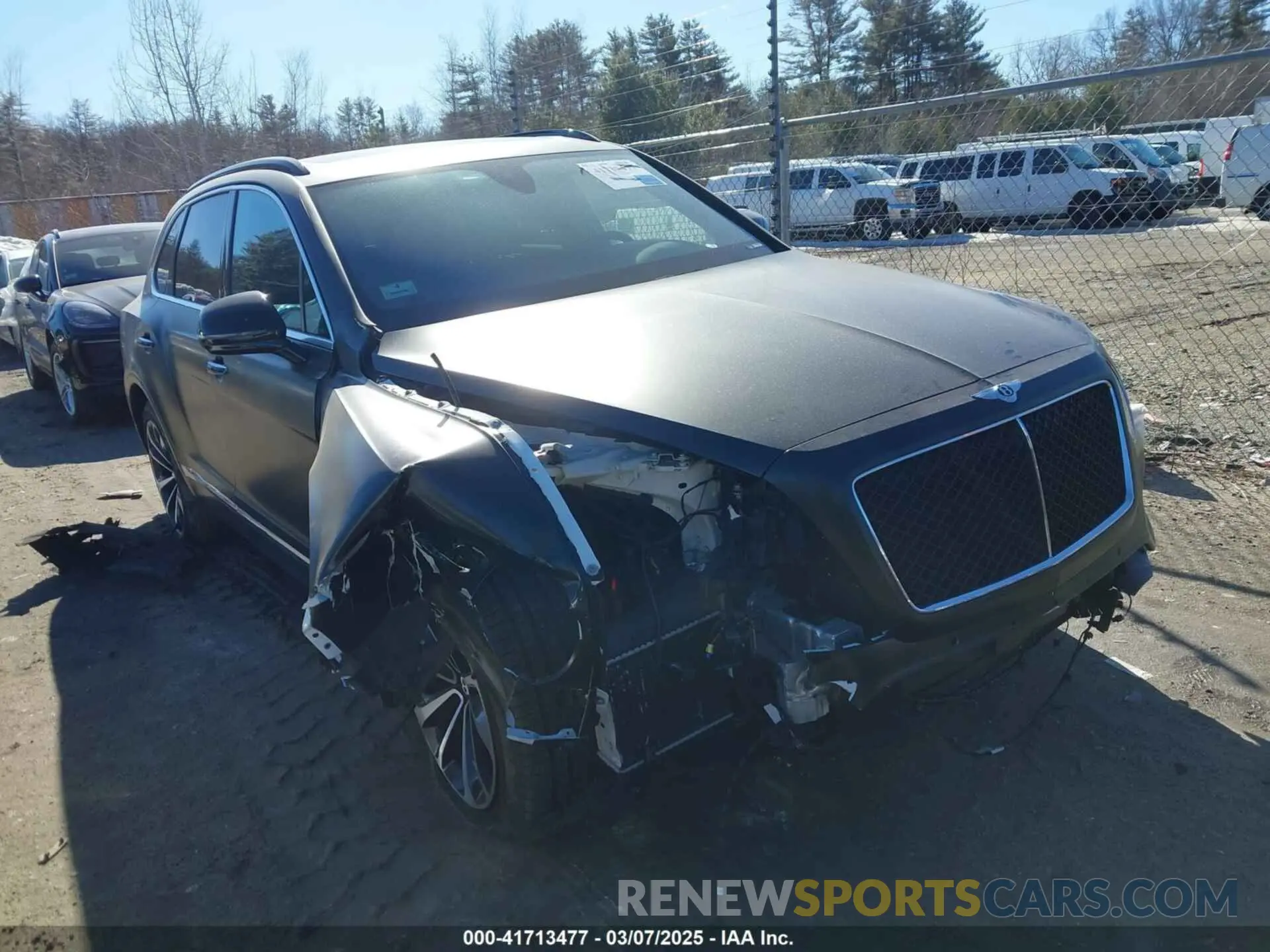 13 Photograph of a damaged car SJAAM2ZV9KC024576 BENTLEY BENTAYGA 2019