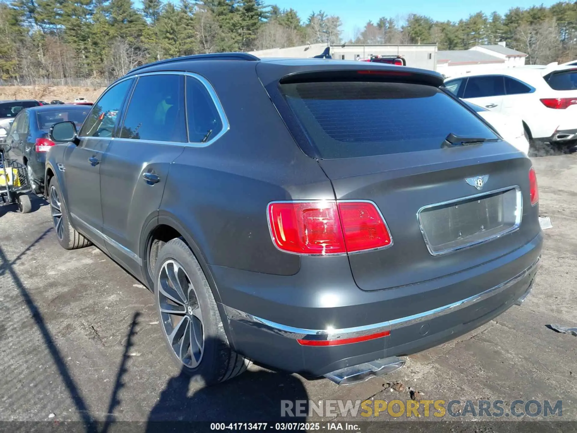 14 Photograph of a damaged car SJAAM2ZV9KC024576 BENTLEY BENTAYGA 2019