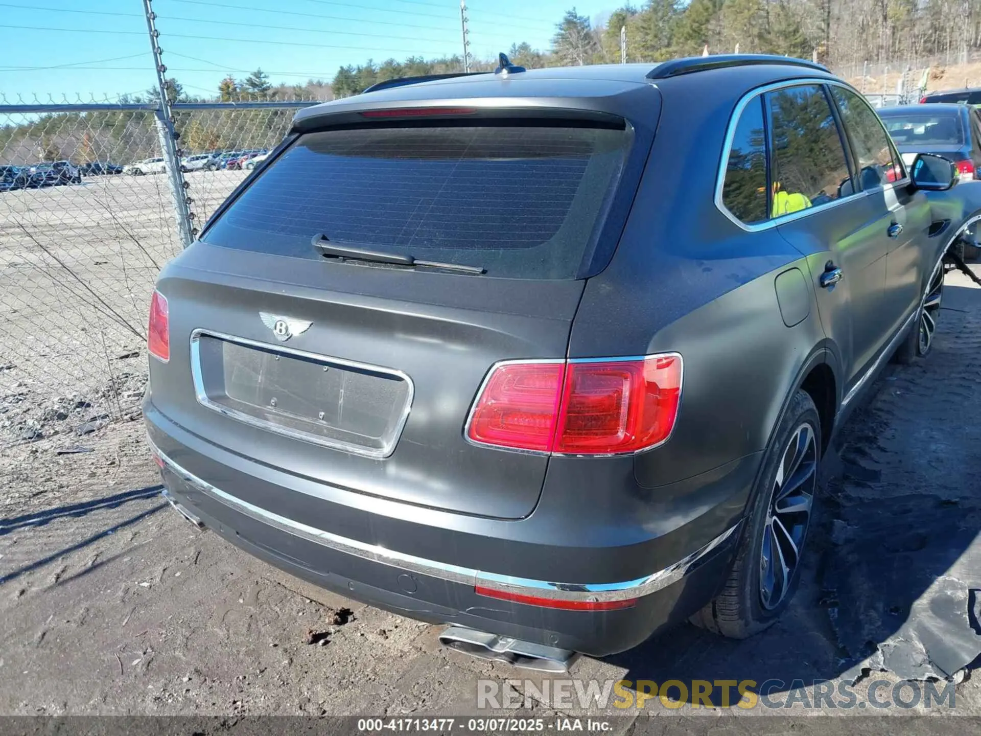 16 Photograph of a damaged car SJAAM2ZV9KC024576 BENTLEY BENTAYGA 2019