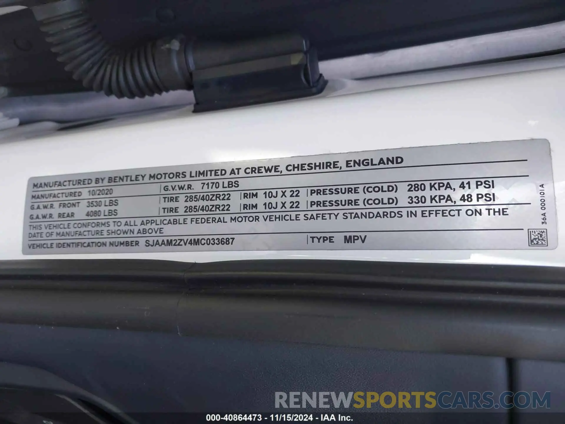 9 Photograph of a damaged car SJAAM2ZV4MC033687 BENTLEY BENTAYGA 2021