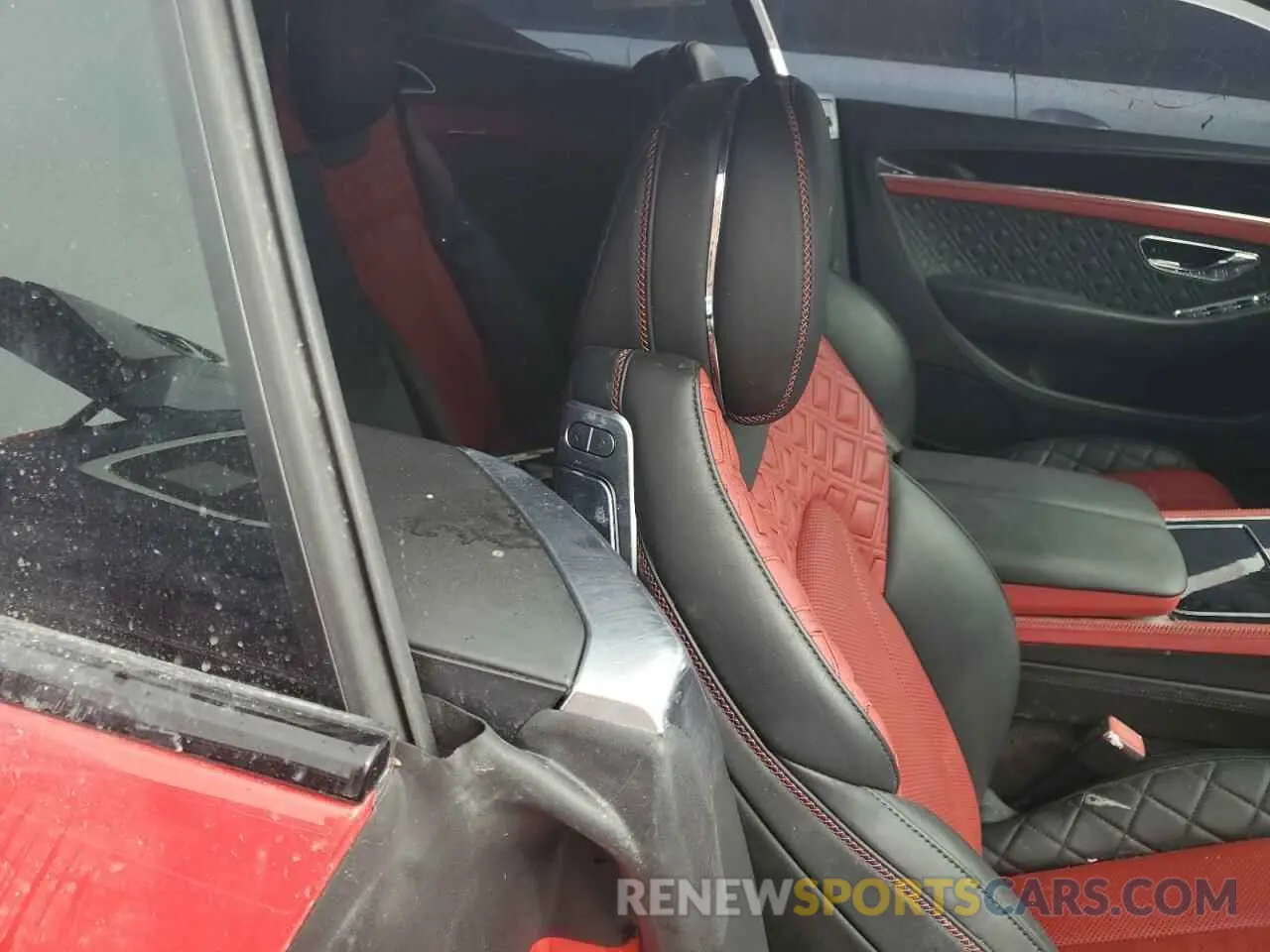 10 Photograph of a damaged car SCBCB2ZG8LC080737 BENTLEY CONTINENTA 2020