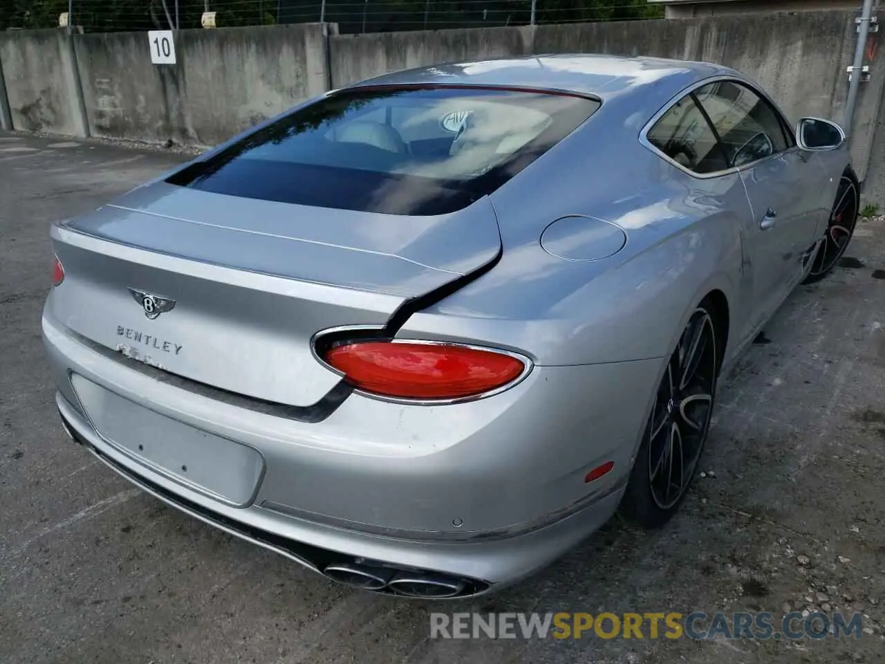 4 Photograph of a damaged car SCBCG2ZG8LC082814 BENTLEY CONTINENTA 2020