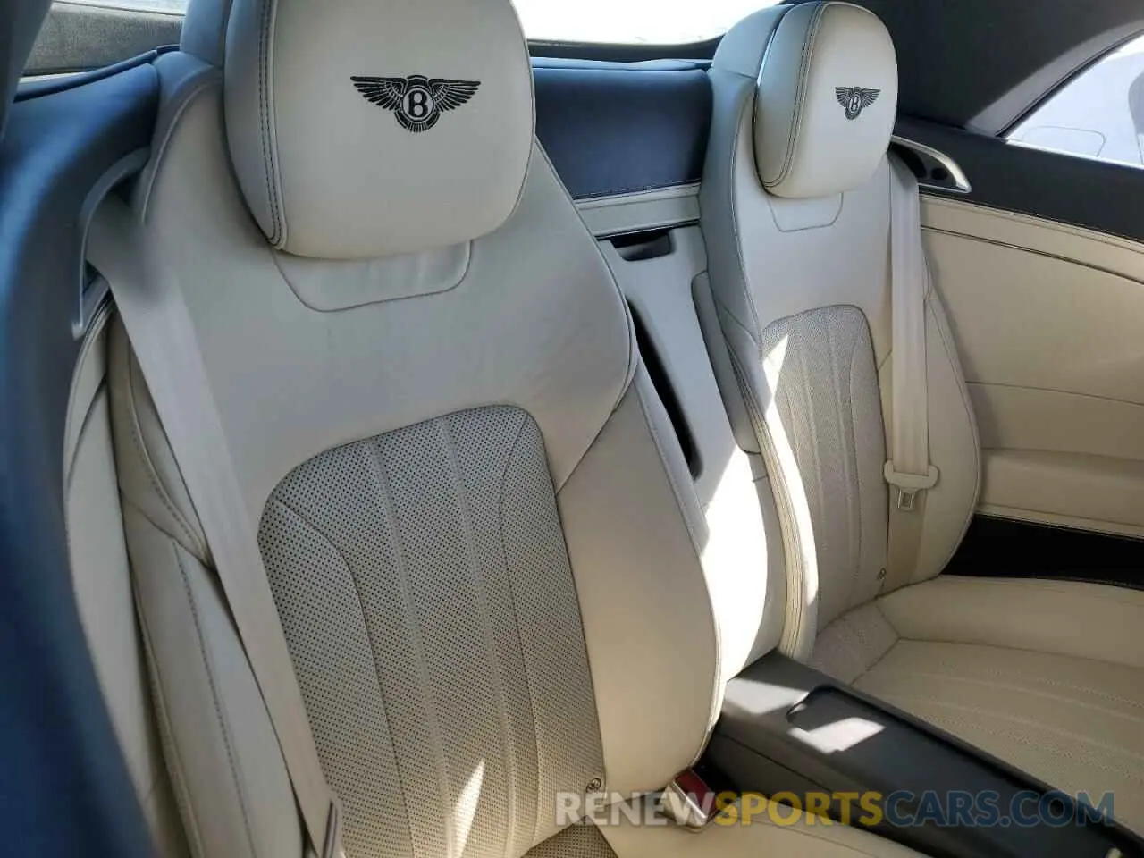 10 Photograph of a damaged car SCBDG4ZG8LC075409 BENTLEY CONTINENTA 2020