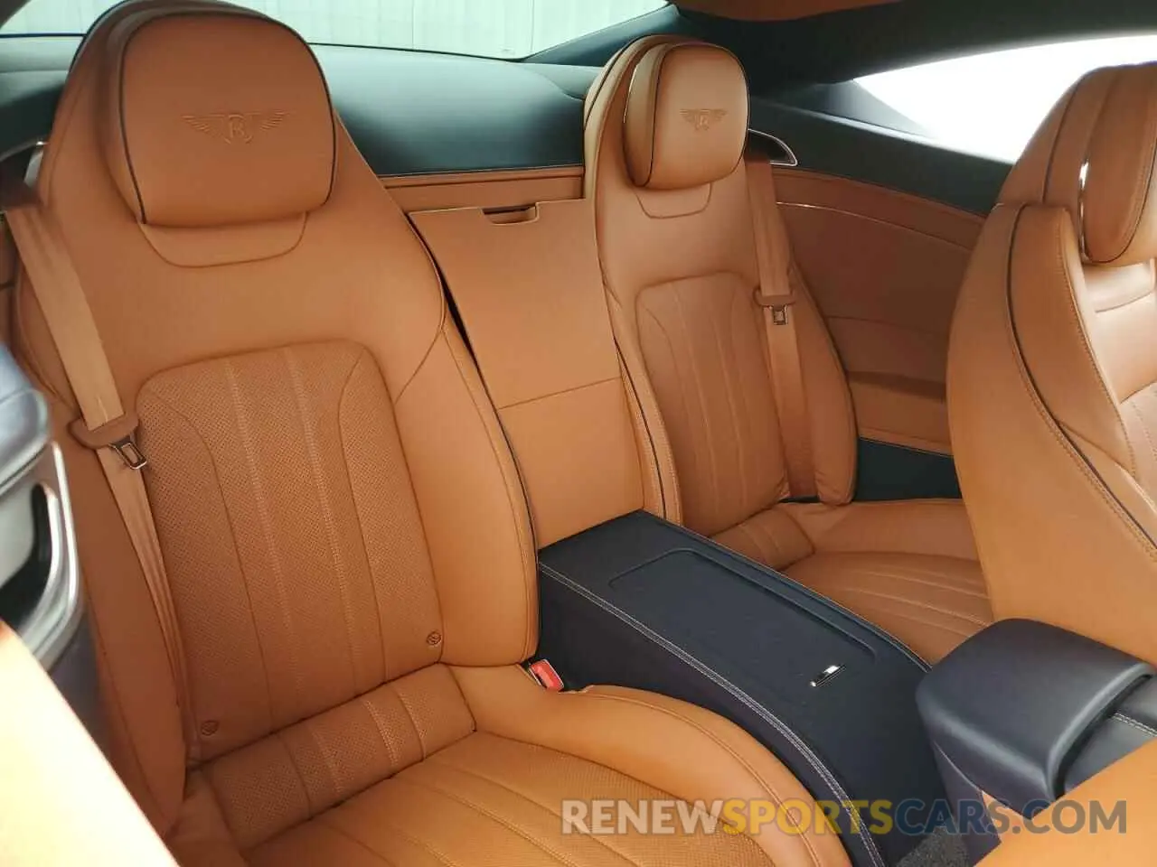 10 Photograph of a damaged car SCBCG2ZG1MC087046 BENTLEY CONTINENTA 2021