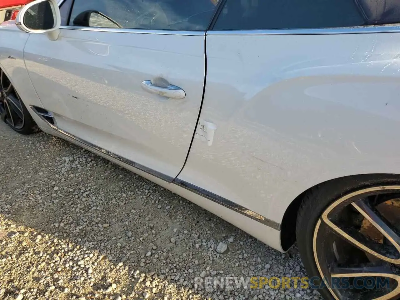 12 Photograph of a damaged car SCBDG4ZG8PC008251 BENTLEY CONTINENTA 2023