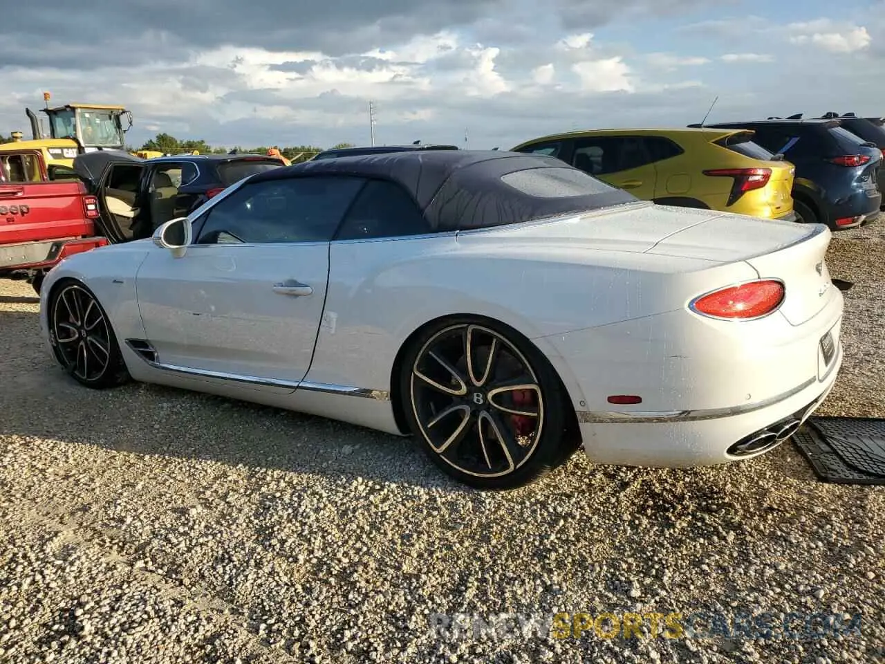 2 Photograph of a damaged car SCBDG4ZG8PC008251 BENTLEY CONTINENTA 2023