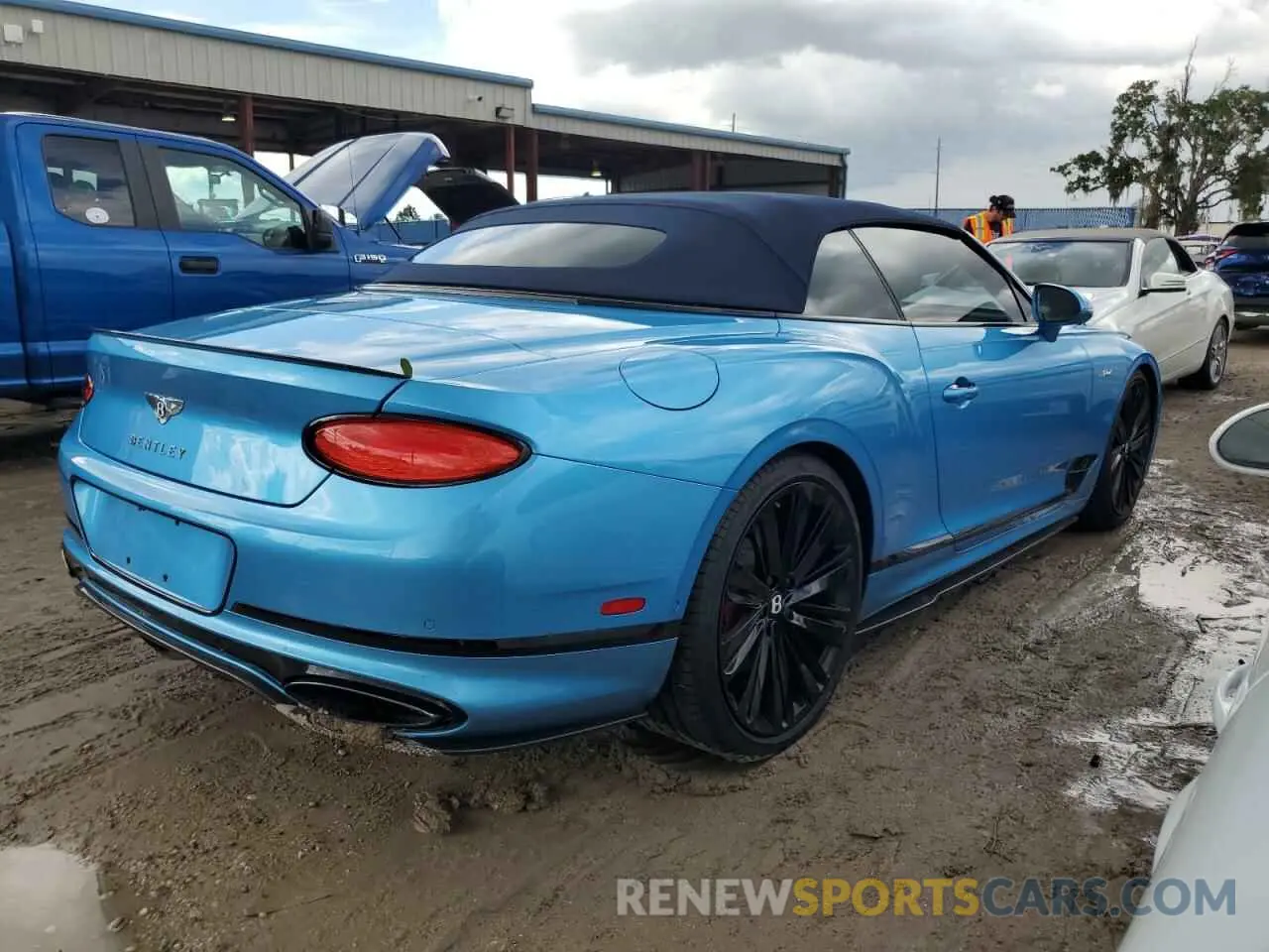 3 Photograph of a damaged car SCBDT4ZG2PC007396 BENTLEY CONTINENTA 2023