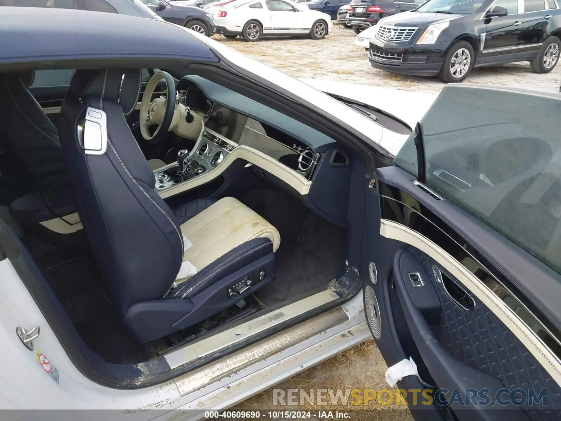 5 Photograph of a damaged car SCBDG4ZG6NC002140 BENTLEY CONTINENTAL GT 2022