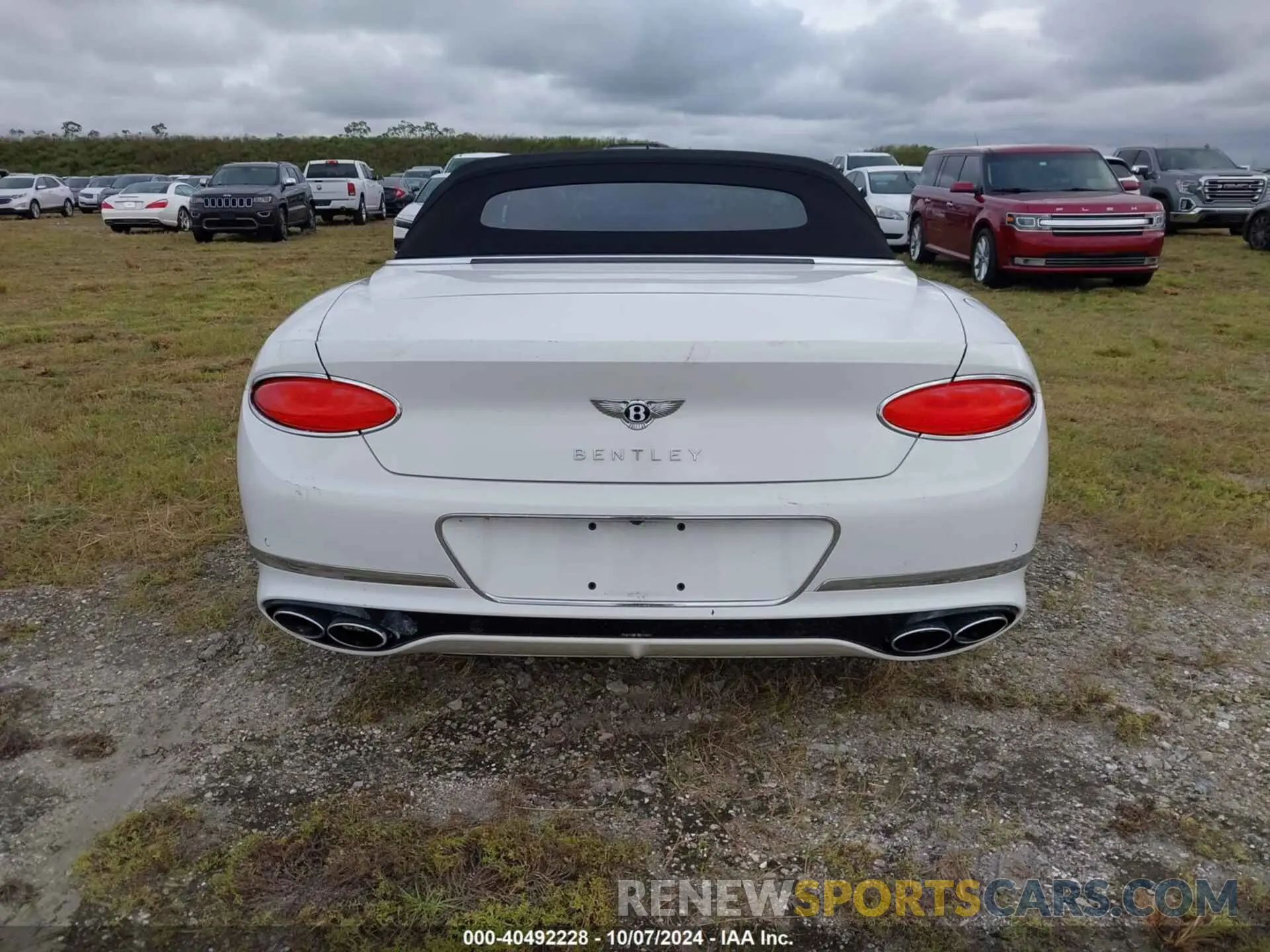 16 Photograph of a damaged car SCBDG4ZG7PC007222 BENTLEY CONTINENTAL GT 2023