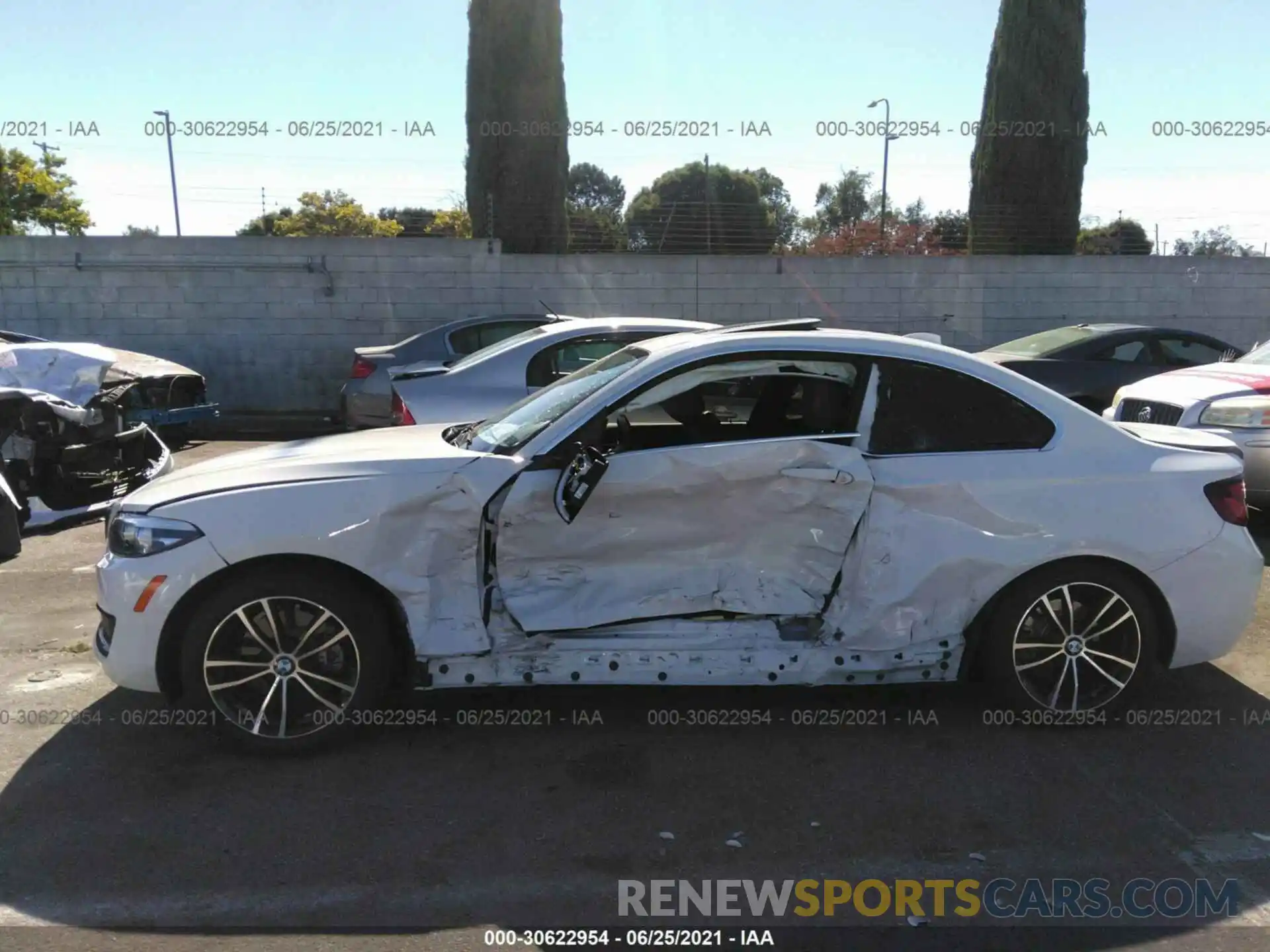 6 Photograph of a damaged car WBA2J1C06L7E58998 BMW 2 SERIES 2020