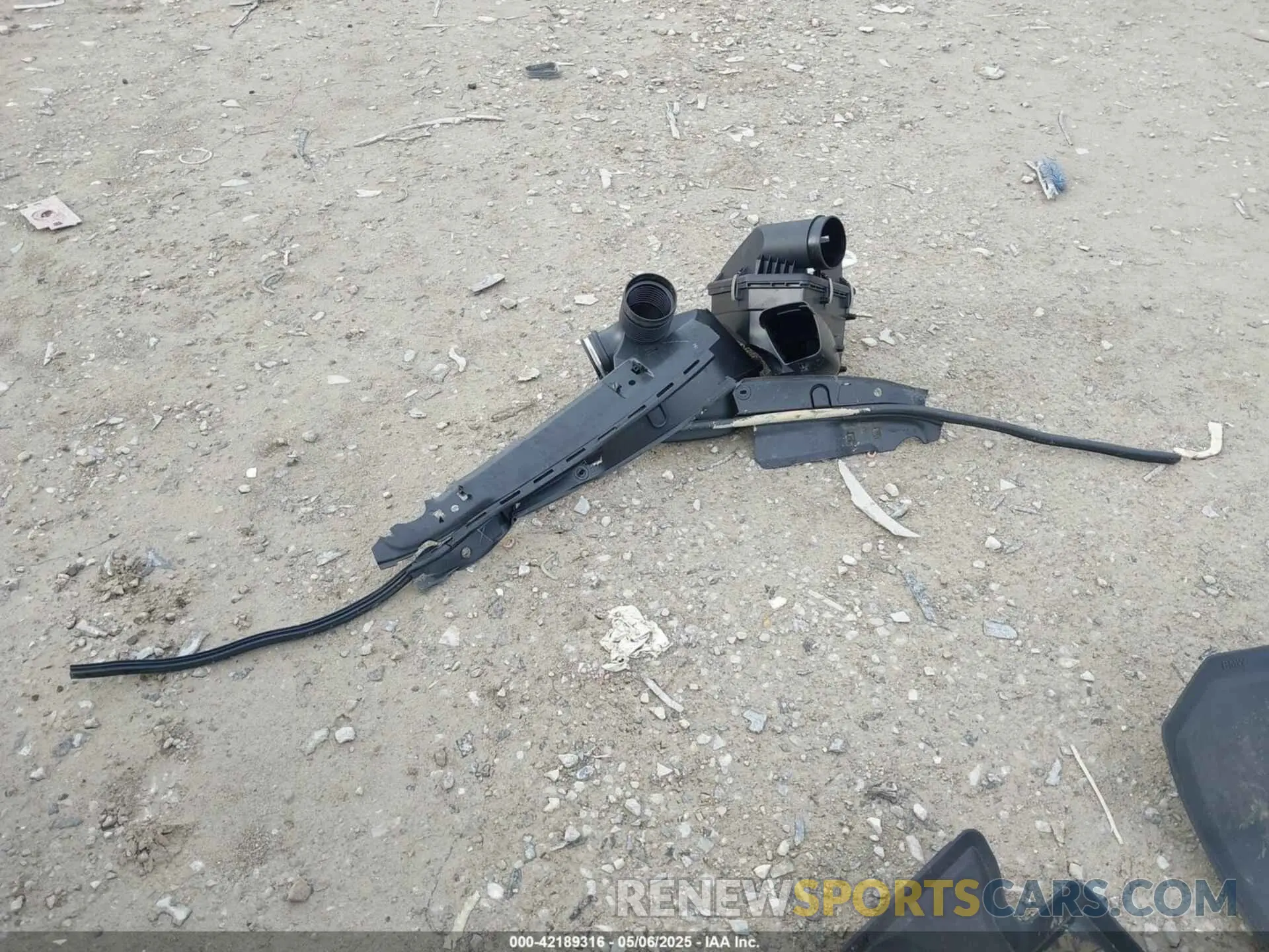 12 Photograph of a damaged car 3MW33CM04S8F07750 BMW 230 2025