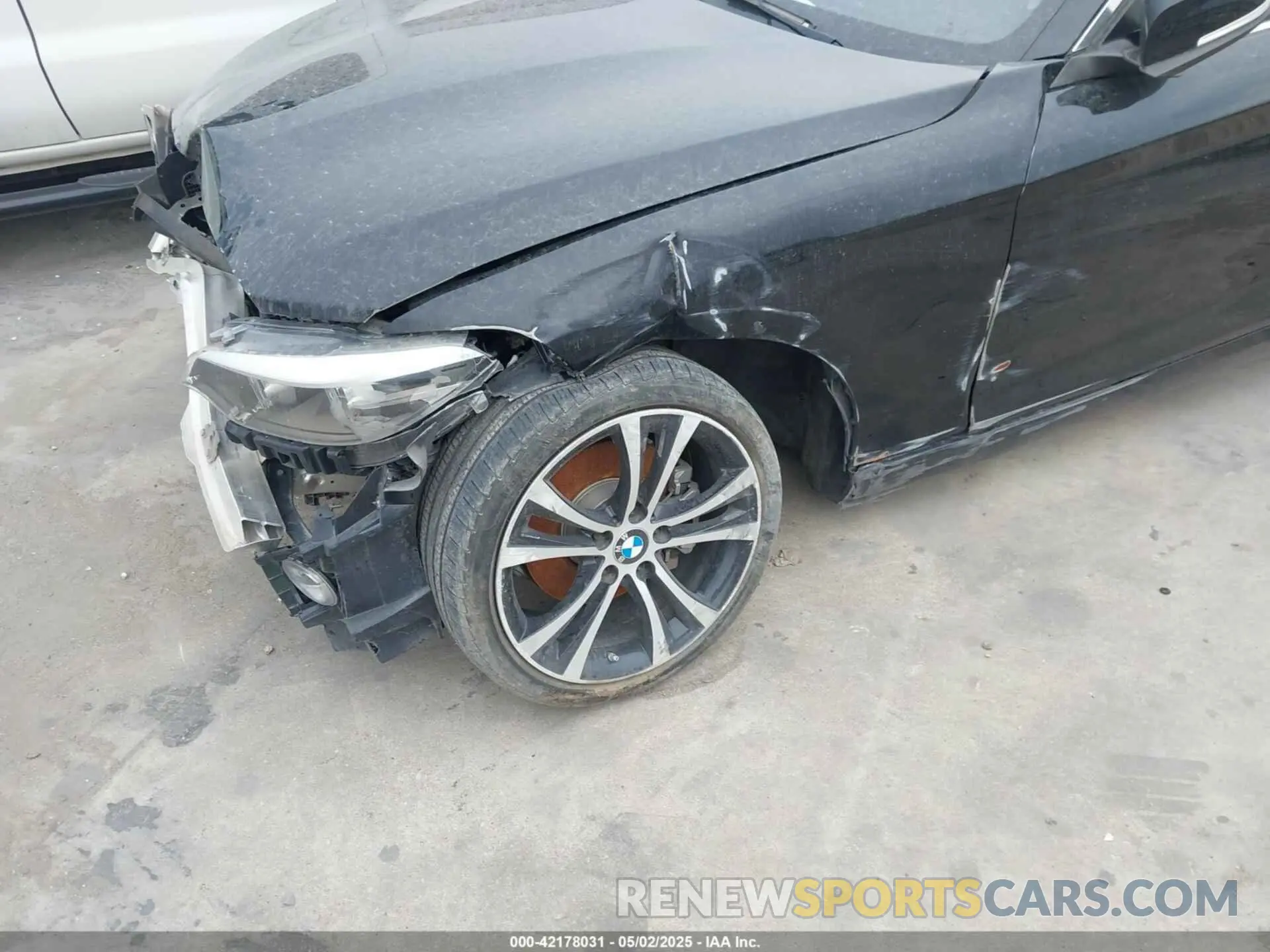 18 Photograph of a damaged car WBA2J1C03L7E53547 BMW 230I 2020