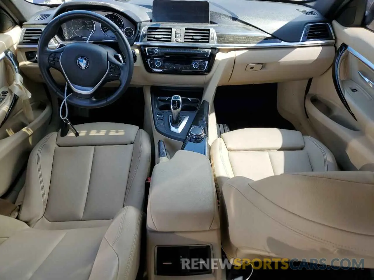 8 Photograph of a damaged car WBA8E9G52GNU28754 BMW 3 SERIES 2016