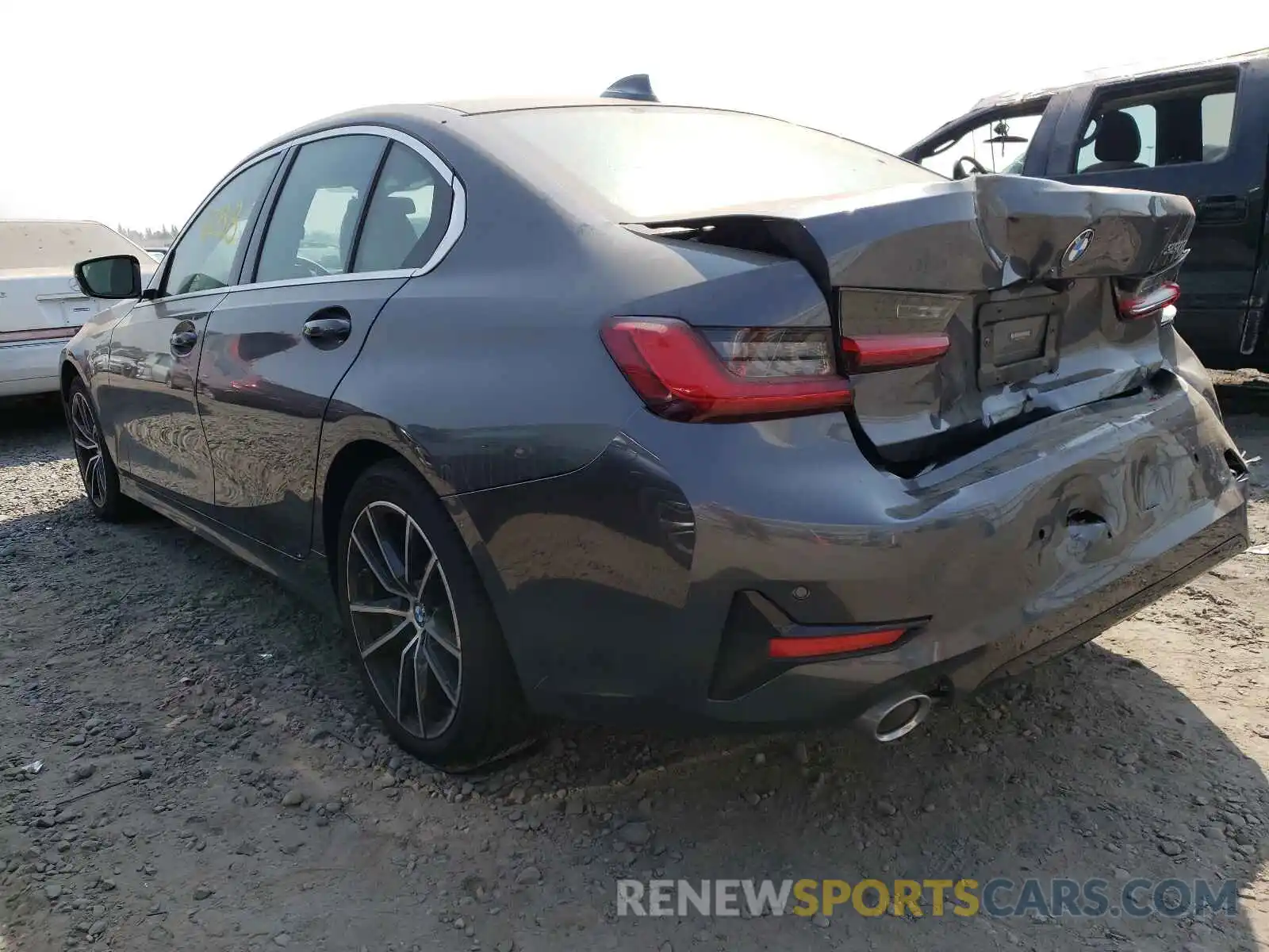 3 Photograph of a damaged car 3MW5R1J50K8B03047 BMW 3 SERIES 2019