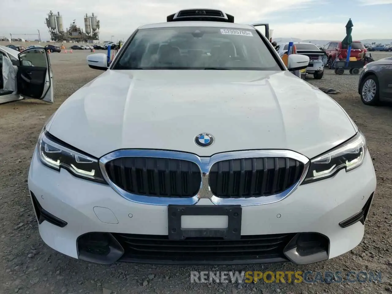 5 Photograph of a damaged car 3MW5R1J51K8B02182 BMW 3 SERIES 2019