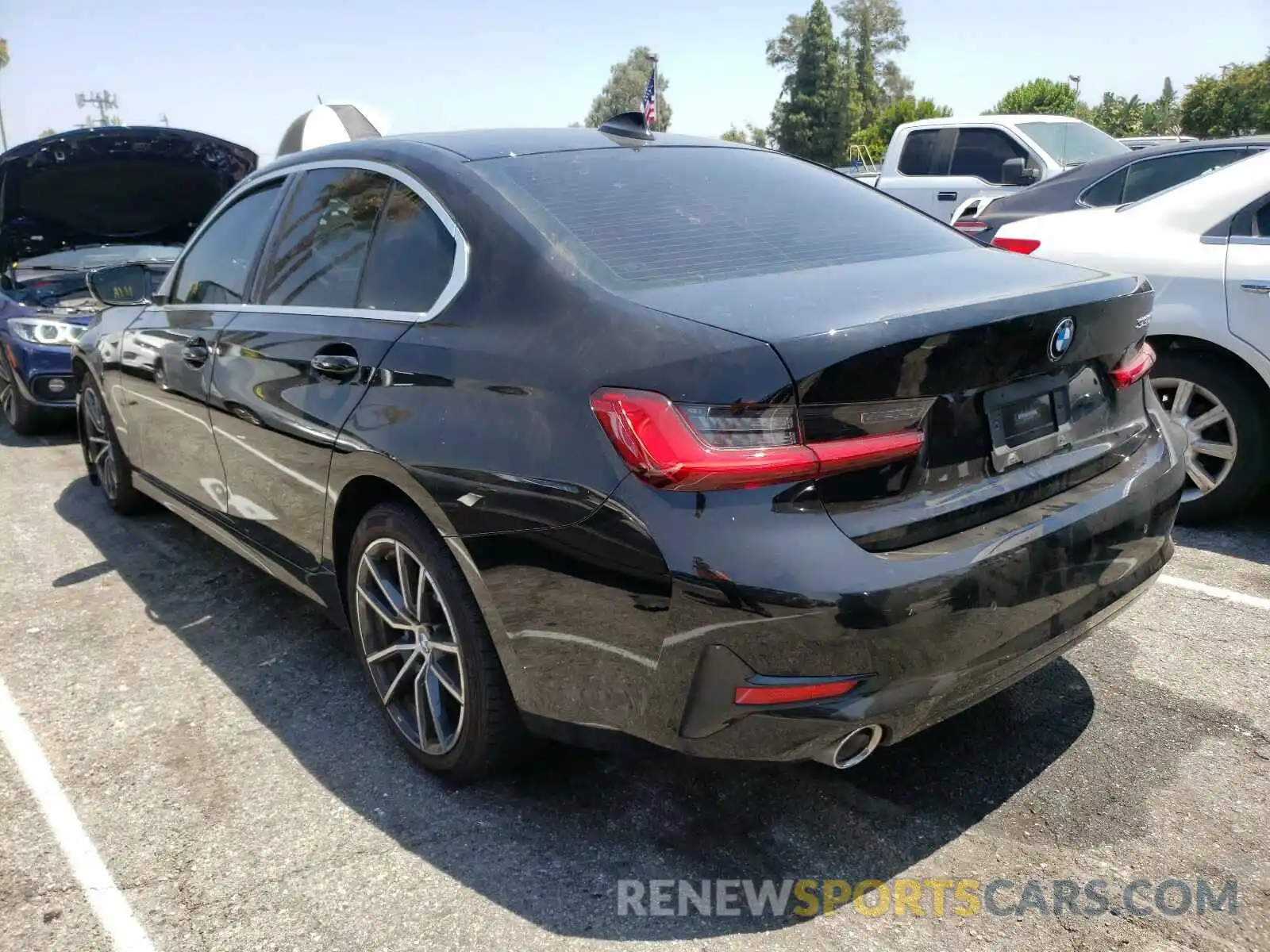 3 Photograph of a damaged car 3MW5R1J52K8B01672 BMW 3 SERIES 2019