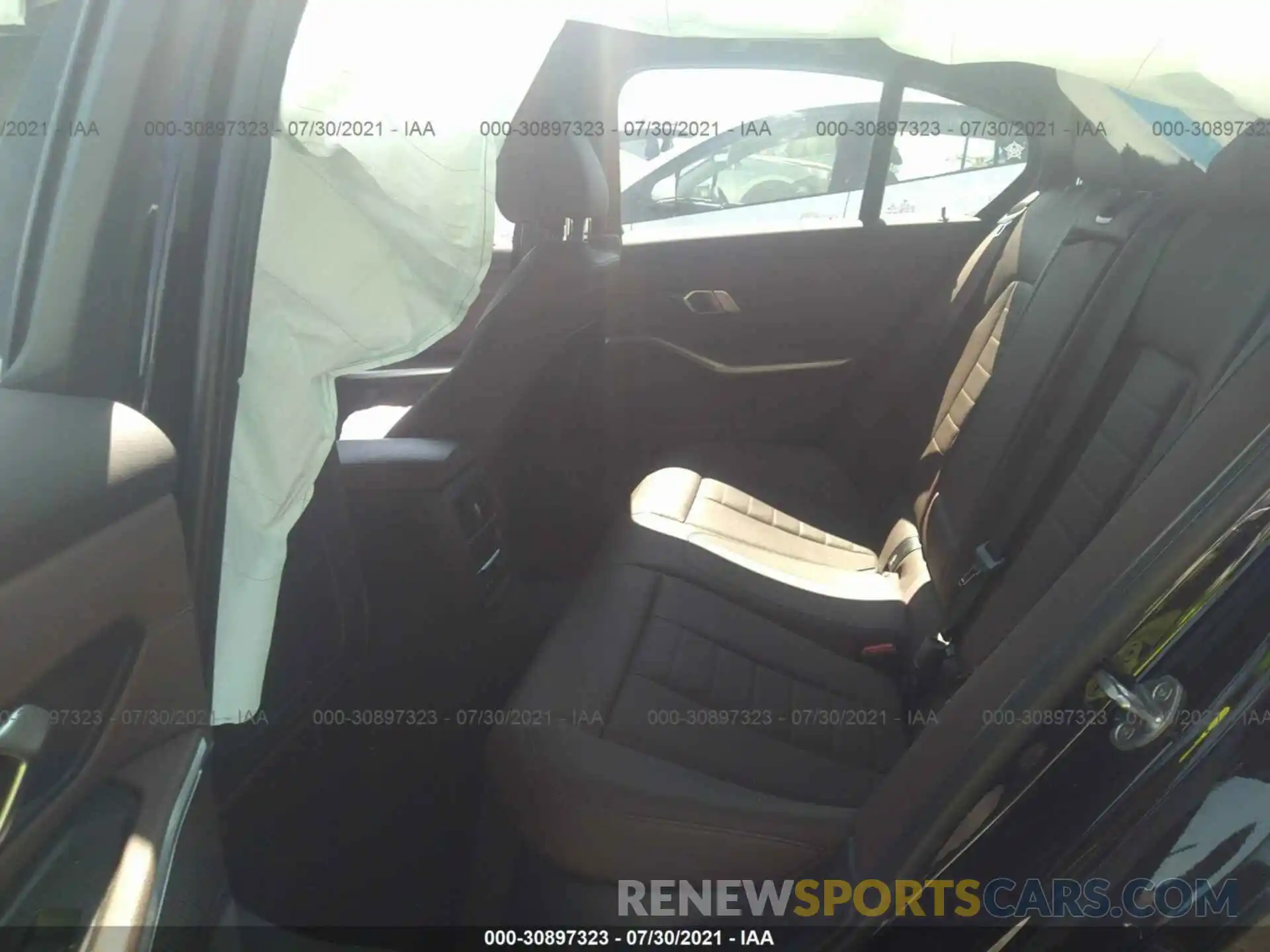 8 Photograph of a damaged car 3MW5R1J53K8A04156 BMW 3 SERIES 2019