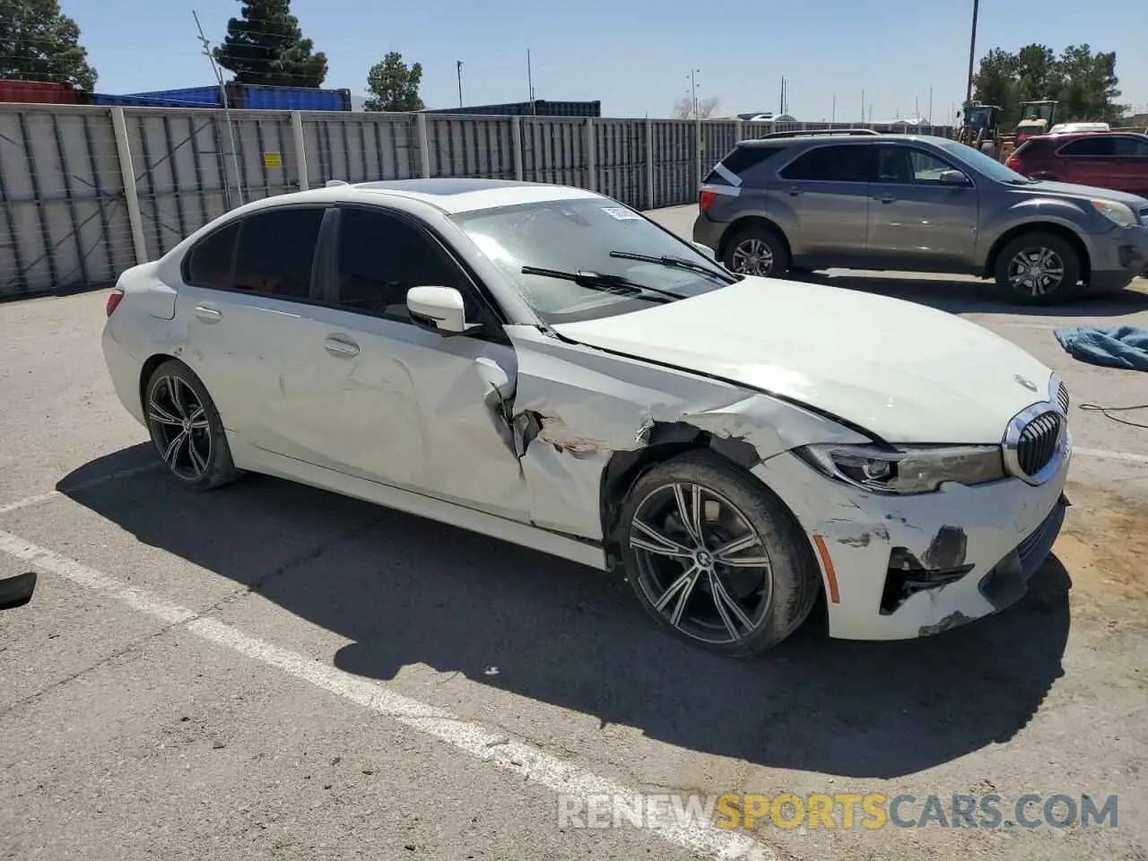 4 Photograph of a damaged car 3MW5R1J54K8A03761 BMW 3 SERIES 2019