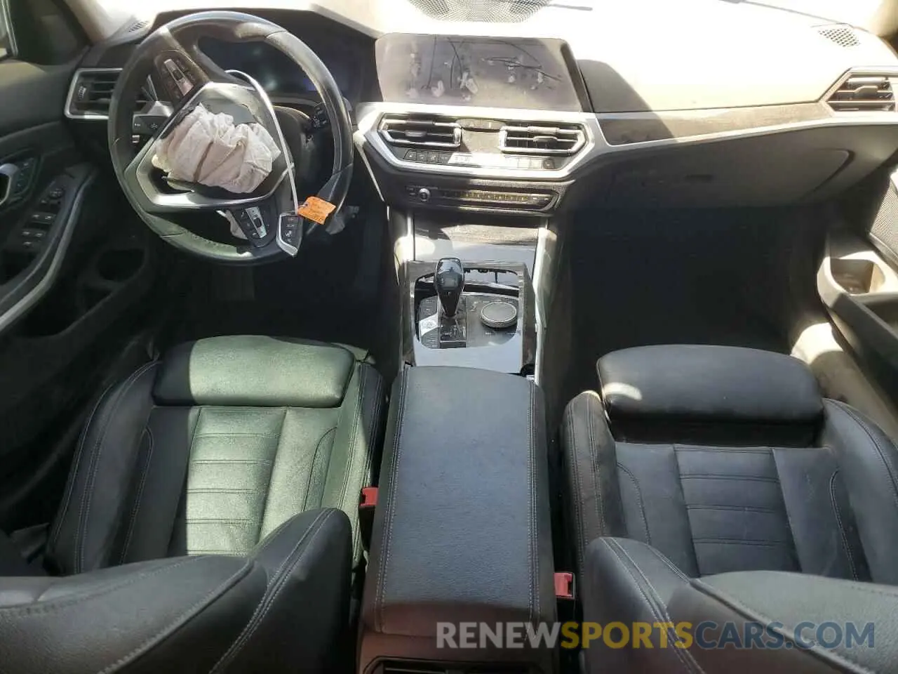 8 Photograph of a damaged car 3MW5R1J54K8A03761 BMW 3 SERIES 2019