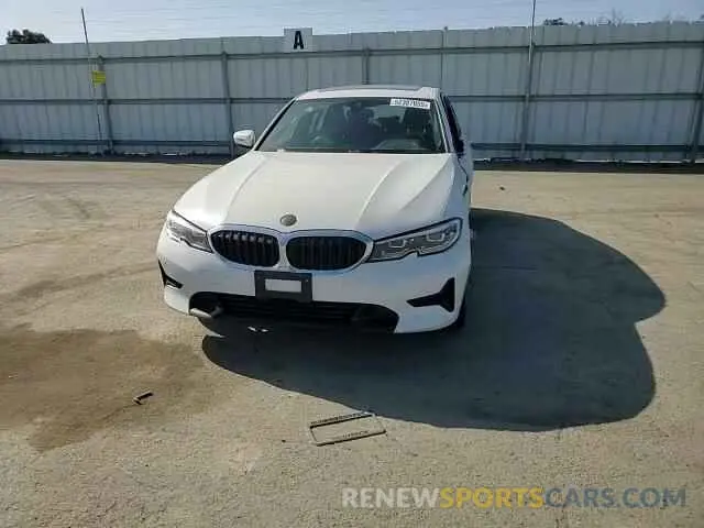 13 Photograph of a damaged car 3MW5R1J54K8A04070 BMW 3 SERIES 2019