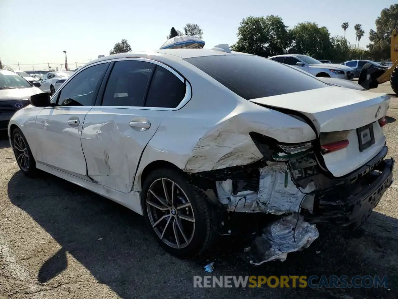 2 Photograph of a damaged car 3MW5R1J54K8B00443 BMW 3 SERIES 2019