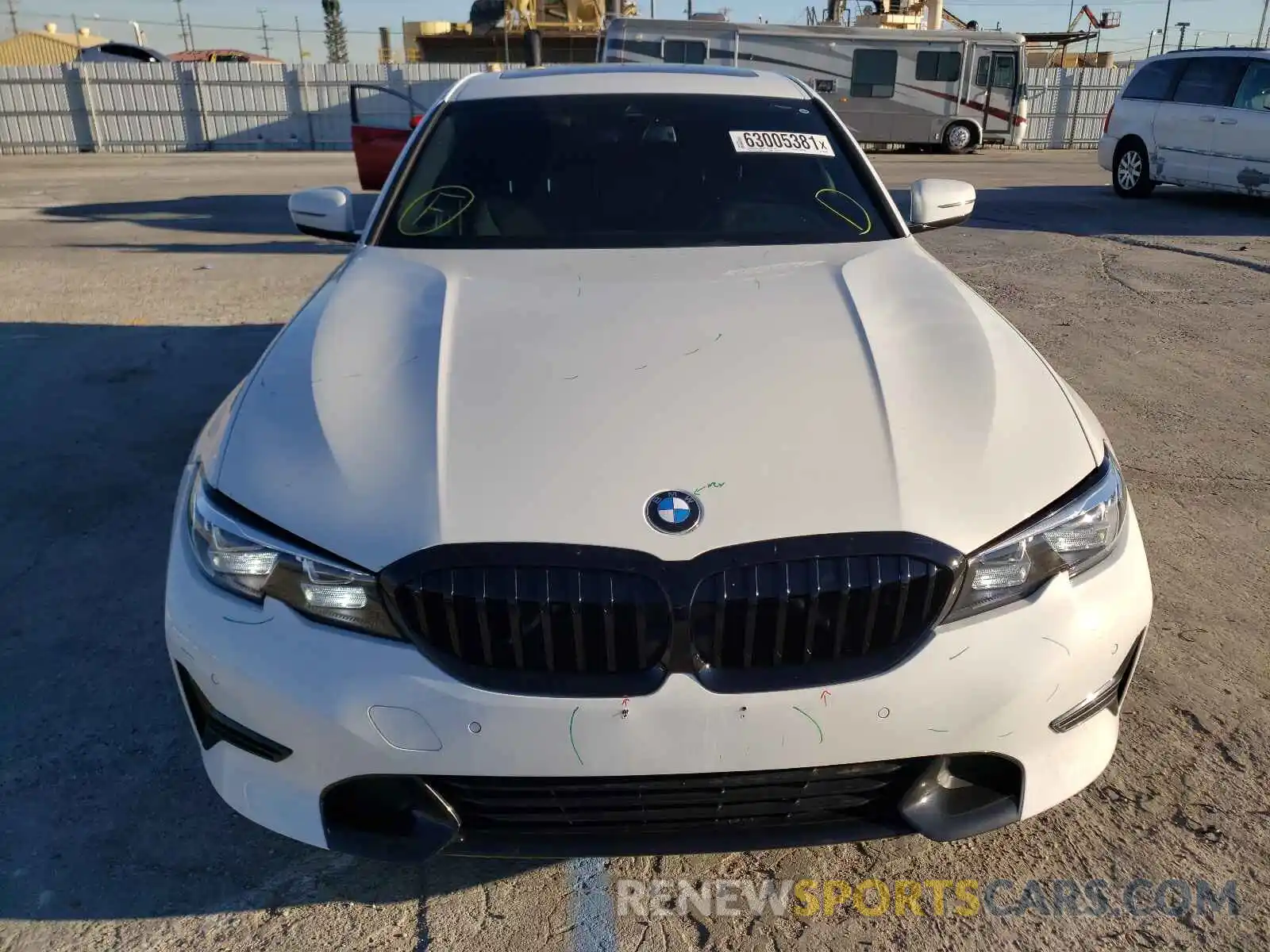 9 Photograph of a damaged car 3MW5R1J55K8A04384 BMW 3 SERIES 2019