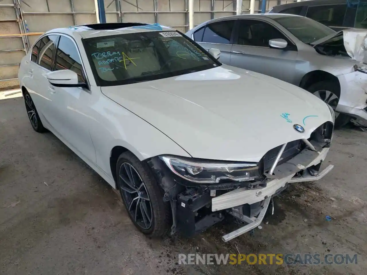 1 Photograph of a damaged car 3MW5R1J55K8B00774 BMW 3 SERIES 2019