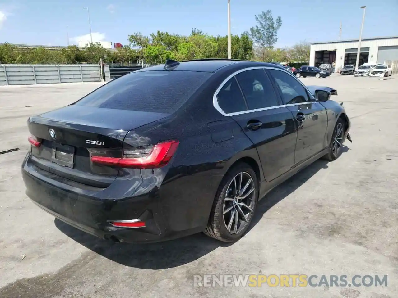 4 Photograph of a damaged car 3MW5R1J55K8B01956 BMW 3 SERIES 2019