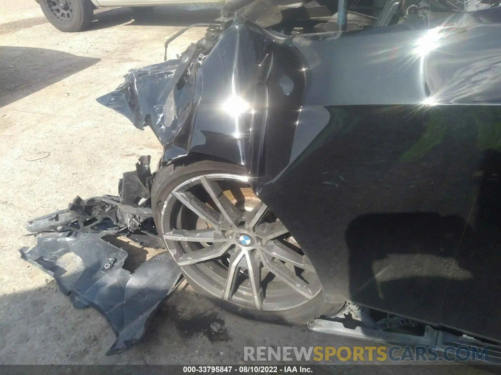 11 Photograph of a damaged car 3MW5R1J57K8A04385 BMW 3 SERIES 2019