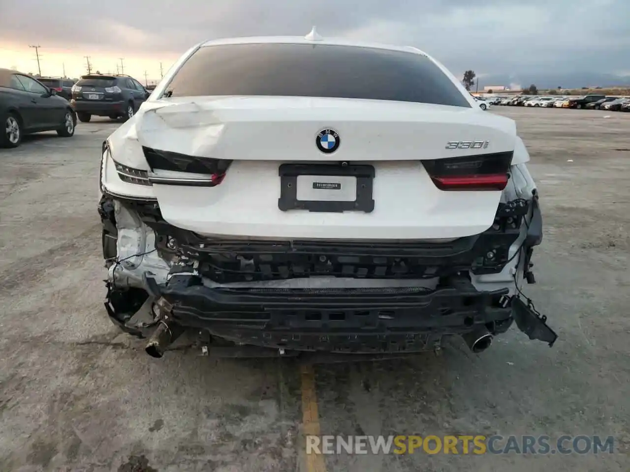 9 Photograph of a damaged car 3MW5R1J57K8A05634 BMW 3 SERIES 2019