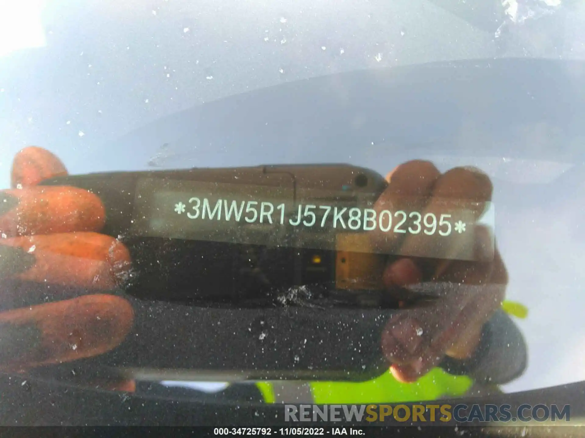 9 Photograph of a damaged car 3MW5R1J57K8B02395 BMW 3 SERIES 2019