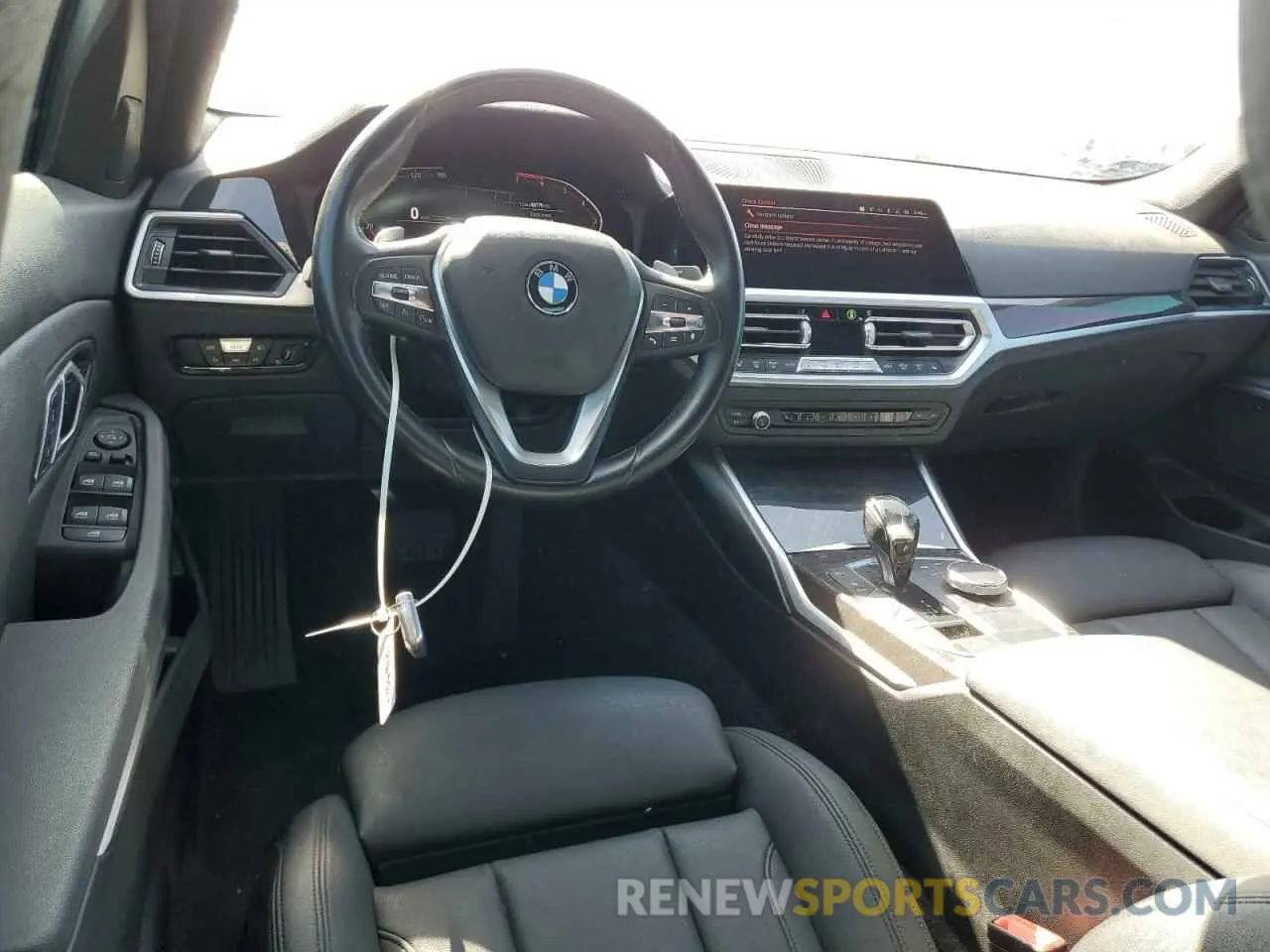 8 Photograph of a damaged car 3MW5R1J58K8B01384 BMW 3 SERIES 2019