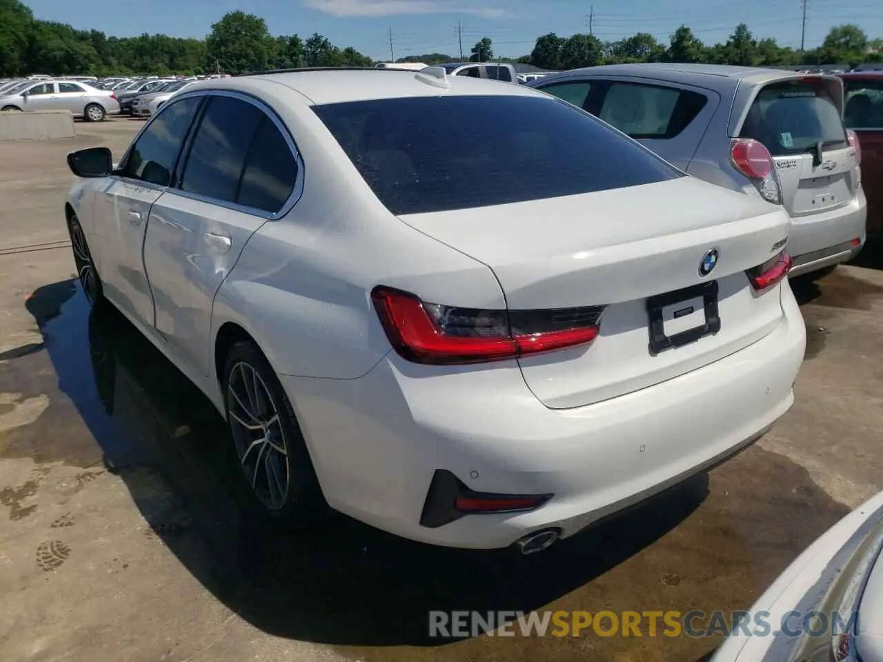 3 Photograph of a damaged car 3MW5R1J59K8A05666 BMW 3 SERIES 2019