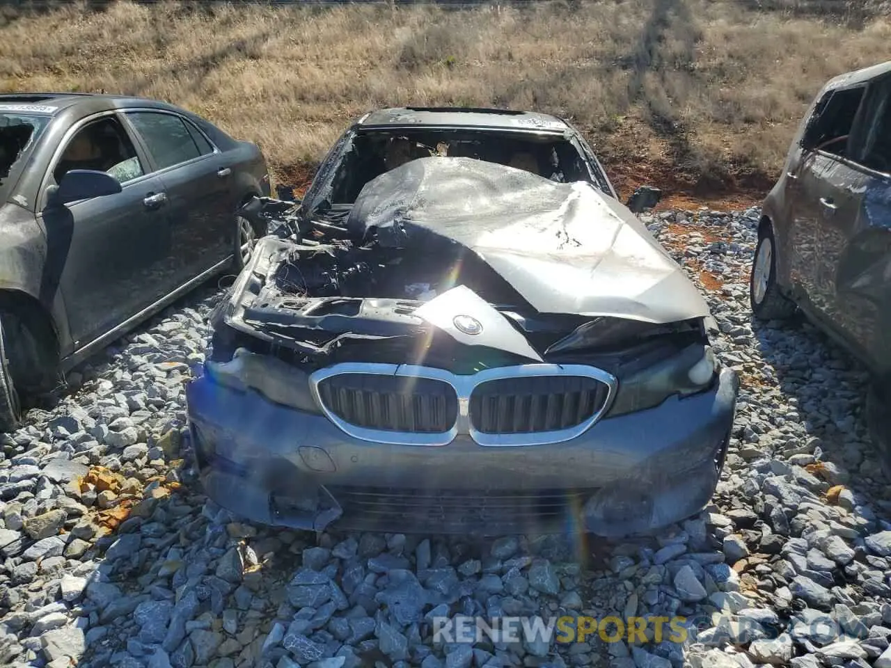 5 Photograph of a damaged car 3MW5R1J59K8B02009 BMW 3 SERIES 2019