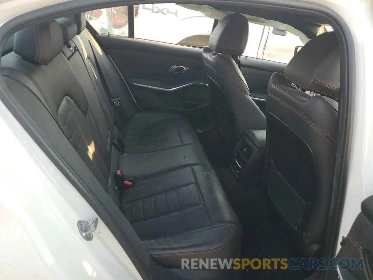 10 Photograph of a damaged car 3MW5R7J50K8B00300 BMW 3 SERIES 2019