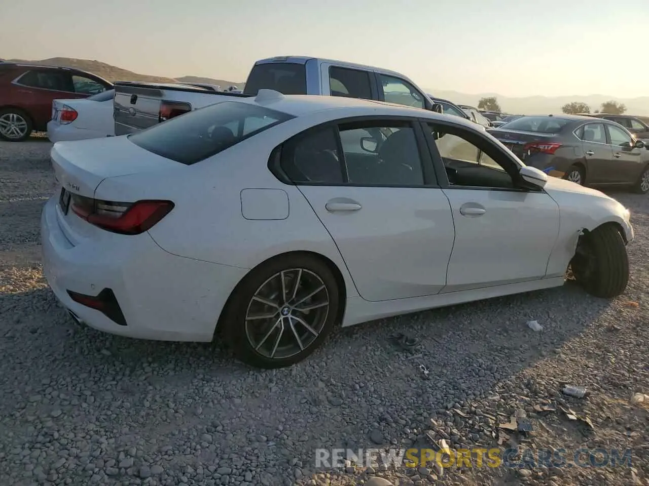 3 Photograph of a damaged car 3MW5R7J50K8B00300 BMW 3 SERIES 2019