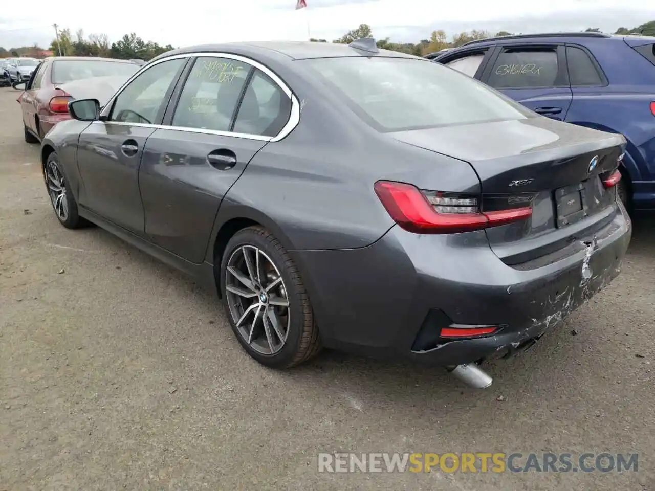 3 Photograph of a damaged car 3MW5R7J51K8B00807 BMW 3 SERIES 2019