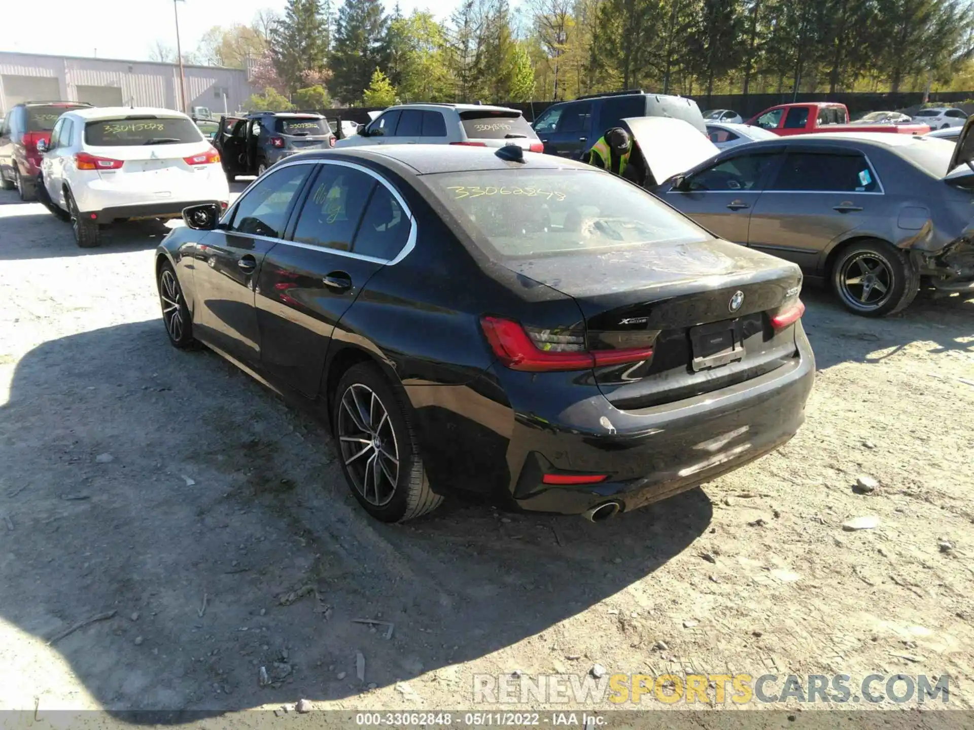 3 Photograph of a damaged car 3MW5R7J51K8B03416 BMW 3 SERIES 2019