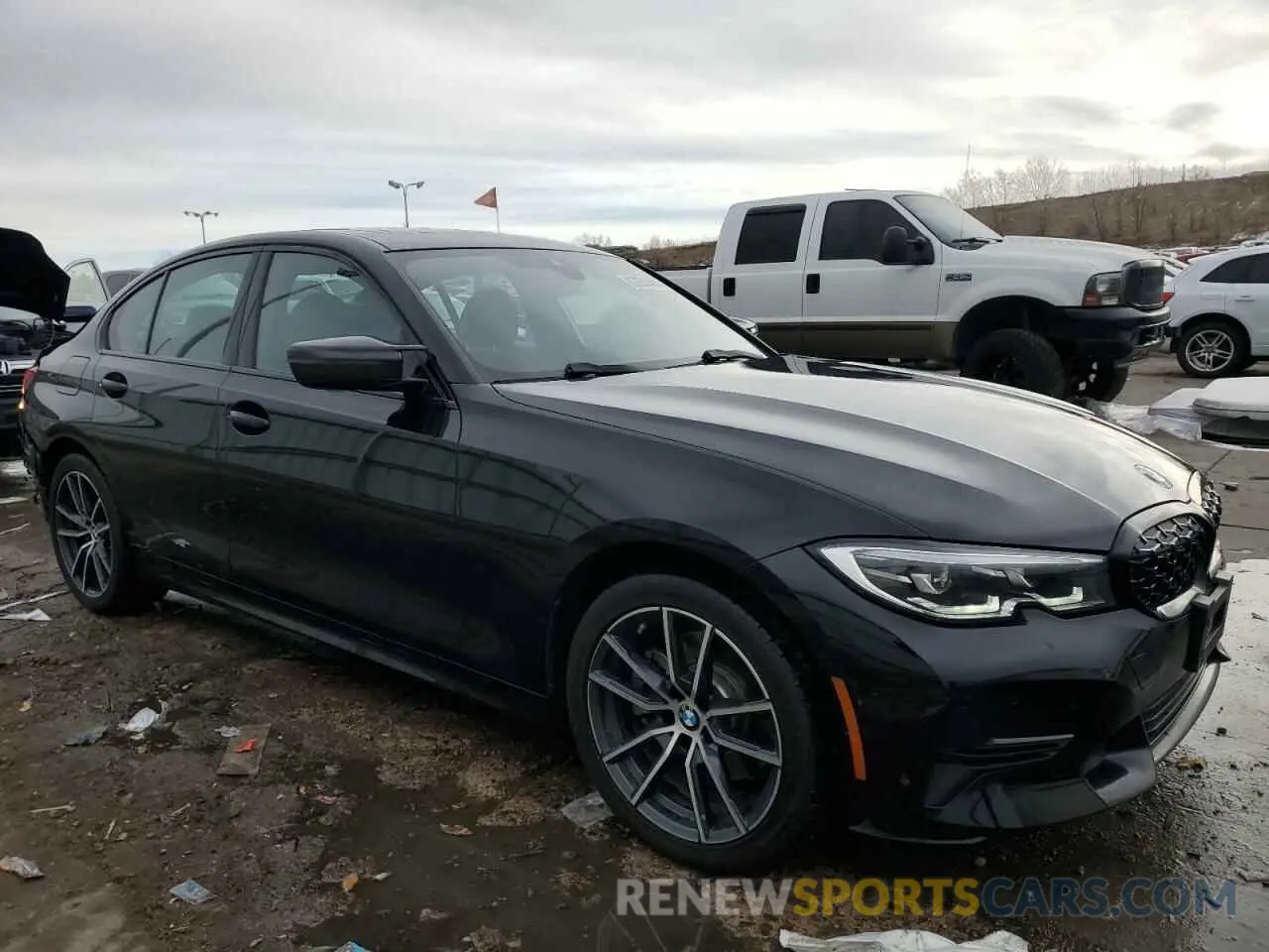 4 Photograph of a damaged car 3MW5R7J52K8A05284 BMW 3 SERIES 2019