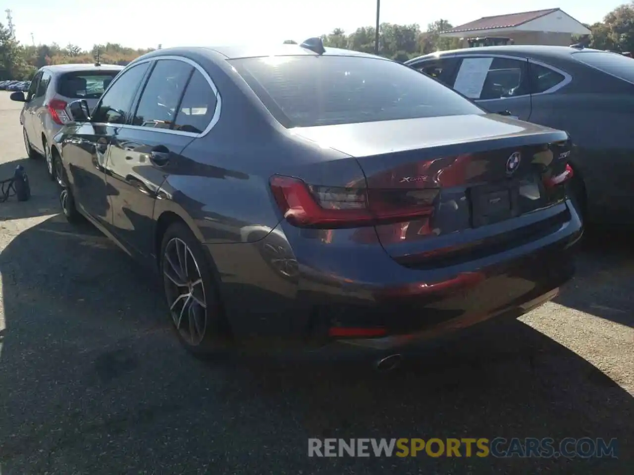 3 Photograph of a damaged car 3MW5R7J55K8A05182 BMW 3 SERIES 2019