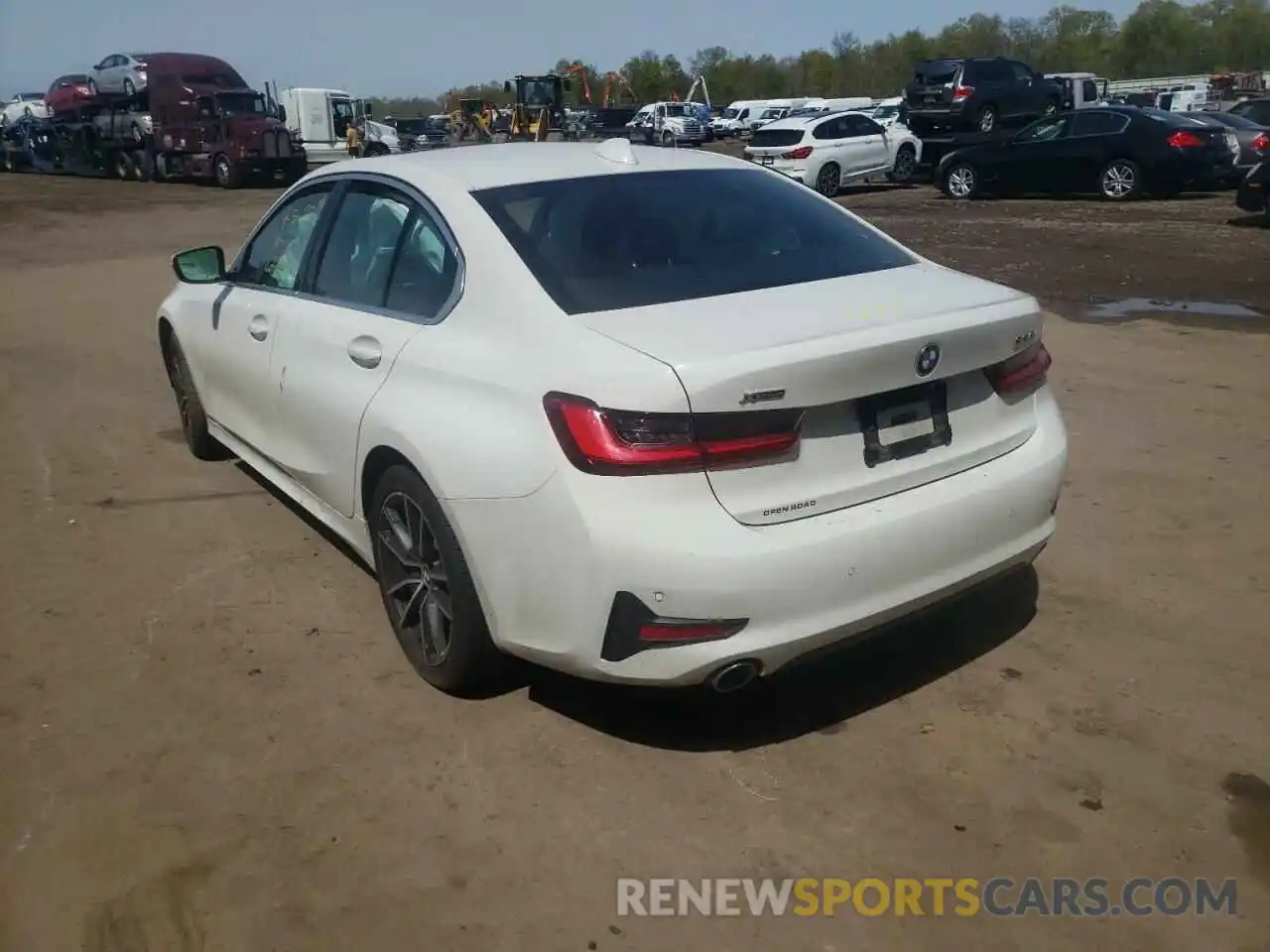 3 Photograph of a damaged car 3MW5R7J55K8B03354 BMW 3 SERIES 2019