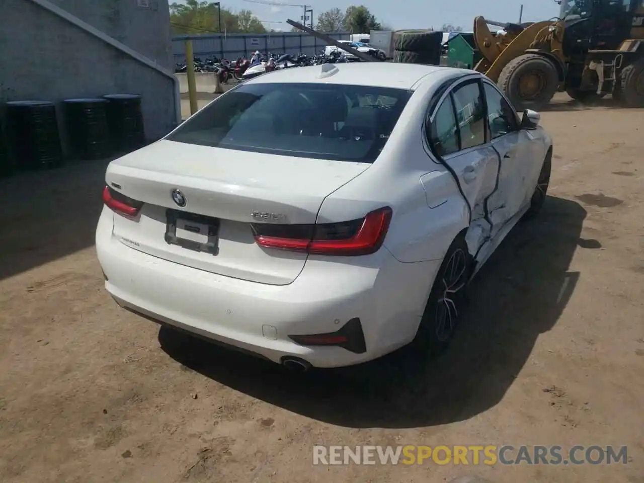 4 Photograph of a damaged car 3MW5R7J55K8B03354 BMW 3 SERIES 2019