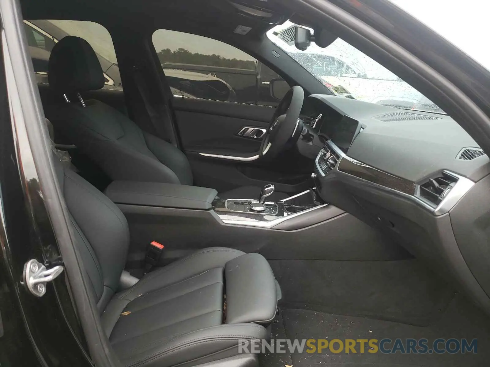 5 Photograph of a damaged car 3MW5R7J56K8B01970 BMW 3 SERIES 2019