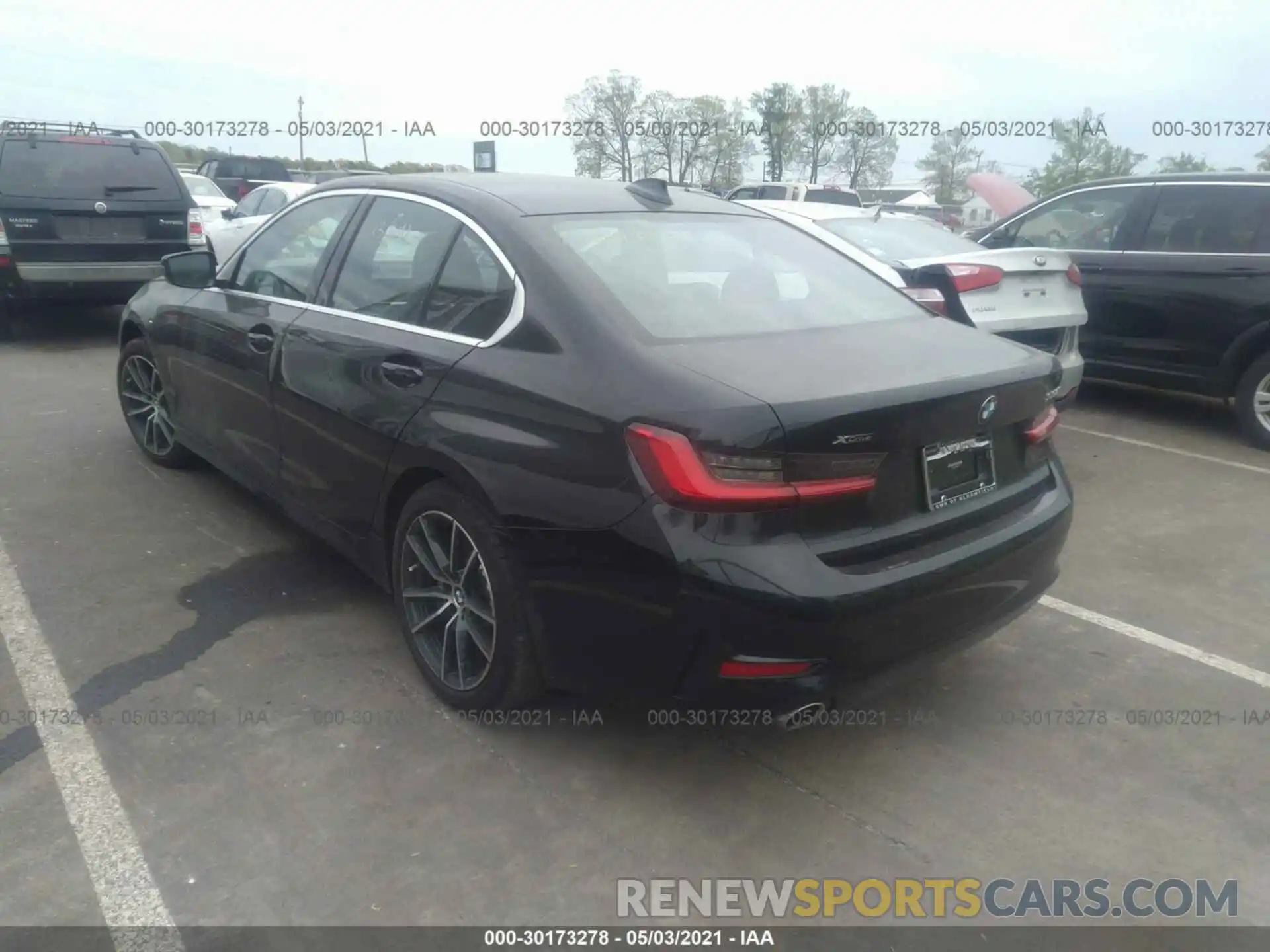 3 Photograph of a damaged car 3MW5R7J59K8B01123 BMW 3 SERIES 2019