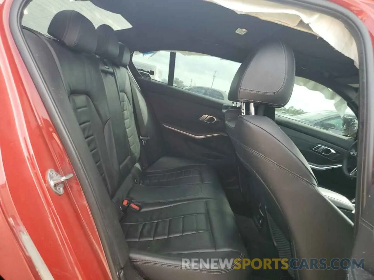 10 Photograph of a damaged car WBA5R1C51KAK07385 BMW 3 SERIES 2019